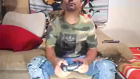 Snapshot of maggot88 chatting on 10-16-25, 01:34 maggot88 online show from 10-16-25, 01:34