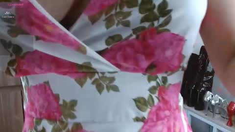 Snapshot of maghenta chatting on 12-19-25, 08:16 Maghenta-MS mature online show from 12-19-25, 08:16