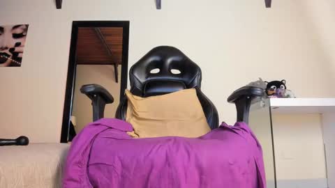   online show from 01-10-25, 03:06