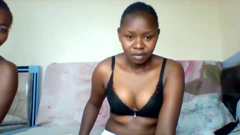Snapshot of magic_bliss chatting on 10-04-25, 09:07 Bliss online show from 10-04-25, 09:07