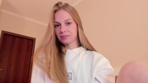 Alice  online show from 11-21-25, 03:00