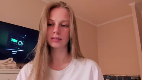 Alice  online show from 04-15-26, 12:34