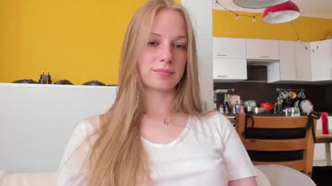 Snapshot of magic_couple13 chatting on 07-01-26, 12:40 Alice online show from 07-01-26, 12:40