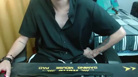 Snapshot of magic_jadee chatting on 06-22-26, 05:32 Jade online show from 06-22-26, 05:32