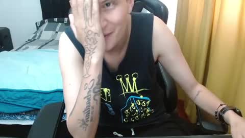 Snapshot of magic_jadee chatting on 06-23-26, 05:44 Jade online show from 06-23-26, 05:44