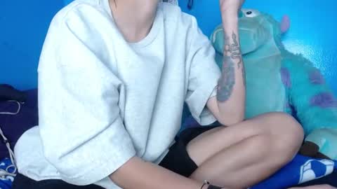 Snapshot of magic_jadee chatting on 07-17-26, 02:07 Jade online show from 07-17-26, 02:07