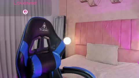 Snapshot of magic_kaori chatting on 06-17-26, 02:51 Kaori online show from 06-17-26, 02:51