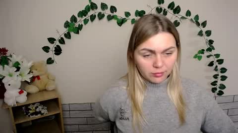 magic_katarina_ online show from 12-20-24, 08:17