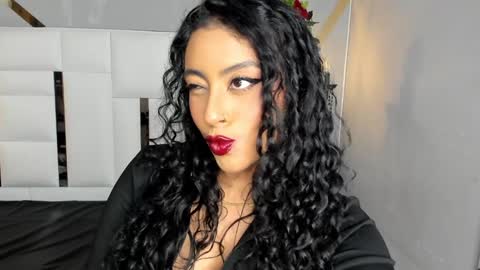 Snapshot of magic_marg chatting on 01-06-25, 08:18 Marge online show from 01-06-25, 08:18