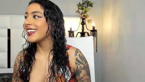 Snapshot of magic_marg chatting on 01-20-25, 09:11 Marge online show from 01-20-25, 09:11