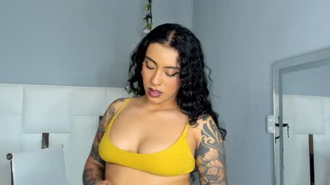 Snapshot of magic_marg chatting on 01-30-25, 09:25 Marge online show from 01-30-25, 09:25