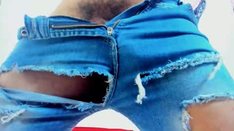 Snapshot of magic_mike_26 chatting on 10-22-25, 02:28 Magic Mike online show from 10-22-25, 02:28