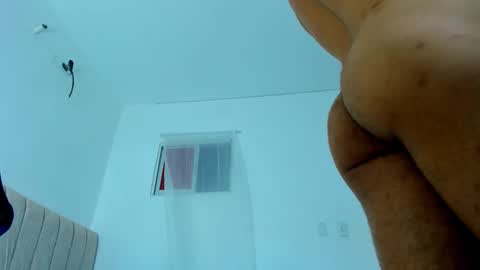 Snapshot of magic_mike_26 chatting on 10-30-25, 11:00 Magic Mike online show from 10-30-25, 11:00