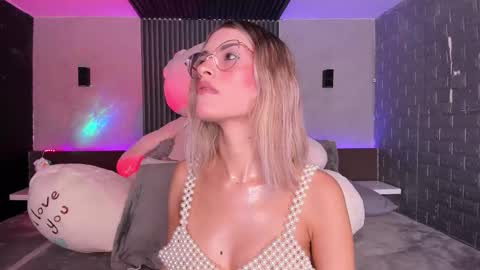 Snapshot of magic_rouse chatting on 02-26-26, 04:55 M Rss online show from 02-26-26, 04:55