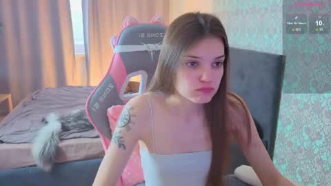 Snapshot of magic_shy chatting on 05-10-26, 01:55 Merry online show from 05-10-26, 01:55