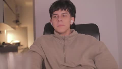 Tony Hoffa online show from 10-17-25, 12:36