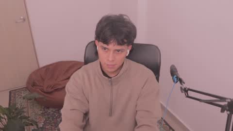 Tony Hoffa online show from 12-05-25, 05:31