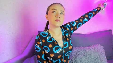 Vera  online show from 11-20-25, 11:32