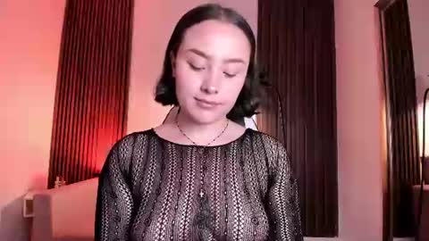 Snapshot of magic_vera chatting on 07-07-26, 07:23 Vera online show from 07-07-26, 07:23