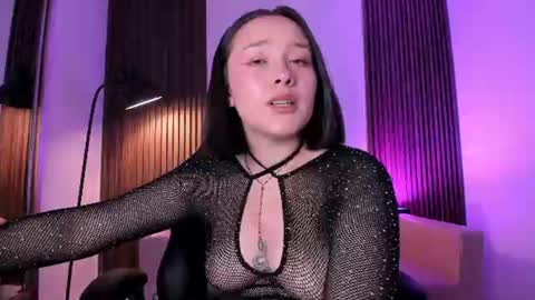 Snapshot of magic_vera chatting on 07-19-26, 02:59 Vera online show from 07-19-26, 02:59