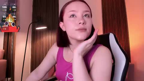 Snapshot of magic_vera chatting on 07-28-26, 05:14 Vera online show from 07-28-26, 05:14
