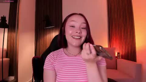 Snapshot of magic_vera chatting on 08-04-26, 03:21 Vera online show from 08-04-26, 03:21