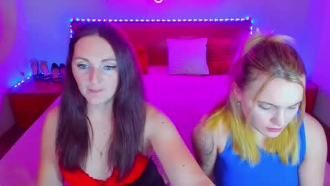 Snapshot of magiceyess chatting on 12-06-24, 02:17 Lili and Bella online show from 12-06-24, 02:17
