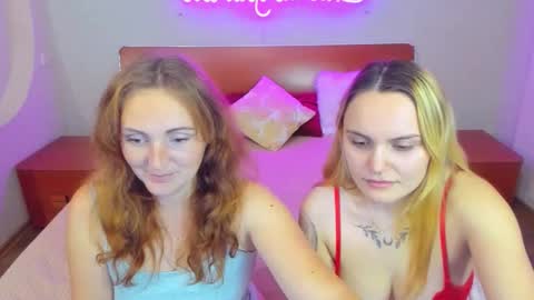 Snapshot of magiceyess chatting on 10-02-25, 05:31 Lili and Bella online show from 10-02-25, 05:31