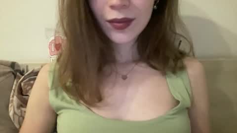 Snapshot of magicgirl50053 chatting on 05-09-26, 05:51 magicgirl50053 online show from 05-09-26, 05:51