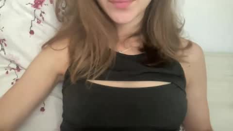 Snapshot of magicgirl50053 chatting on 07-01-26, 09:33 magicgirl50053 online show from 07-01-26, 09:33