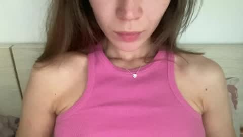 Snapshot of magicgirl50053 chatting on 07-07-26, 04:00 magicgirl50053 online show from 07-07-26, 04:00