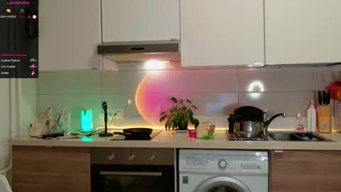 MagicLove online show from 11-06-25, 02:34