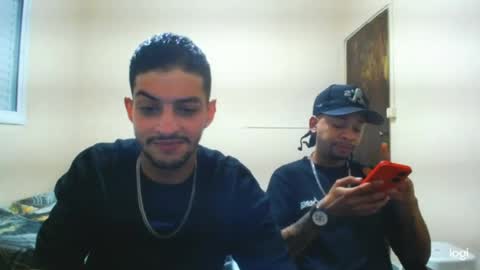 Snapshot of magico_9809 chatting on 06-12-26, 11:46 BRAYAN online show from 06-12-26, 11:46