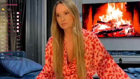 Snapshot of magicpeaach chatting on 02-08-26, 04:32 magicpeaach online show from 02-08-26, 04:32