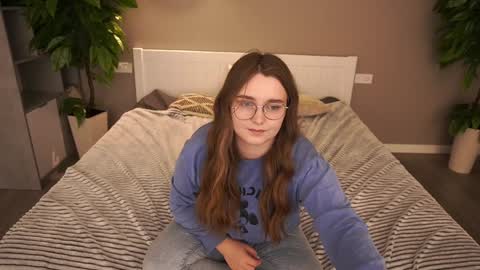 Emily online show from 12-12-24, 07:04