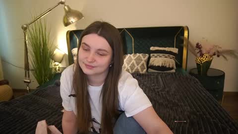 Emily online show from 05-13-26, 06:33