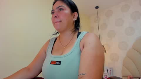 Snapshot of magievans1 chatting on 09-15-25, 02:33 magievans1 online show from 09-15-25, 02:33