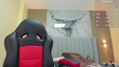 Snapshot of magievans1 chatting on 10-18-25, 11:55 magievans1 online show from 10-18-25, 11:55