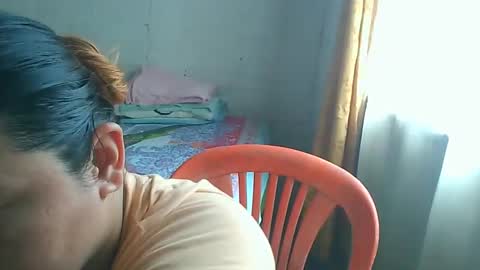 Snapshot of magiietaylor_ chatting on 10-12-25, 05:56 Maggie Taylor online show from 10-12-25, 05:56