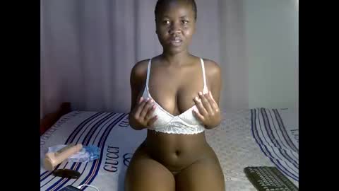 Snapshot of magizitah chatting on 05-07-26, 07:14 magizitah online show from 05-07-26, 07:14