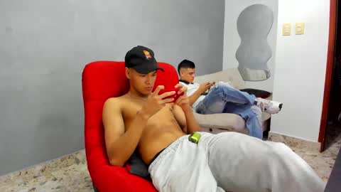 Snapshot of magnificent_star18 chatting on 09-16-25, 11:06 RONALD online show from 09-16-25, 11:06