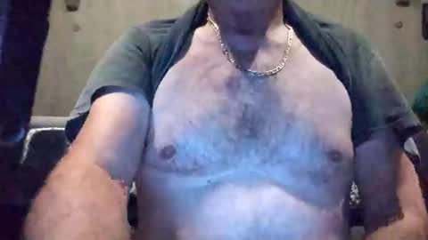 Snapshot of magnit4723 chatting on 10-01-25, 10:27 magnit4723 online show from 10-01-25, 10:27