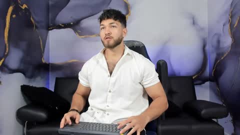 Snapshot of magnus_77 chatting on 12-21-24, 11:11 PRINCE online show from 12-21-24, 11:11