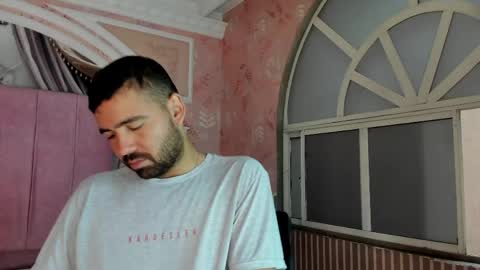 Snapshot of magnus_alejo chatting on 05-25-26, 11:27 Magnus Alejo online show from 05-25-26, 11:27