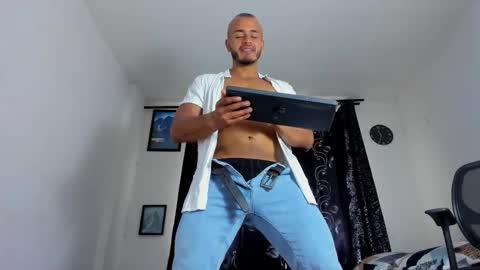 Magnusclark online show from 11-18-25, 09:08