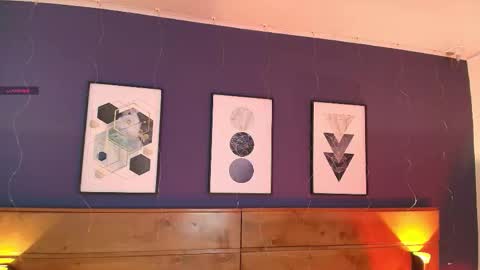 Dani online show from 09-30-25, 11:04