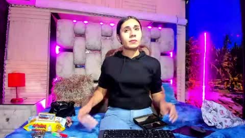 mahiara hot online show from 06-24-26, 02:16