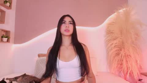 Snapshot of maia_lia_ chatting on 02-13-26, 12:06 MAIA LIA online show from 02-13-26, 12:06