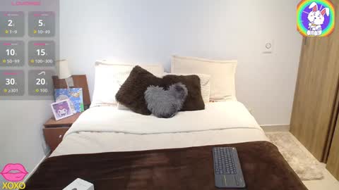    t  online show from 09-15-25, 04:01