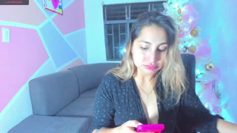   online show from 01-07-25, 03:35